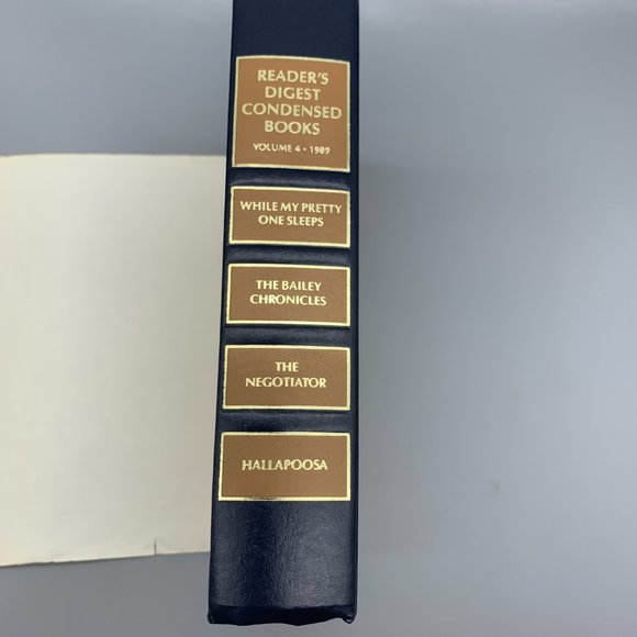 Reader's Digest Condensed Books Volume 4 from 1989 - Picture 7 of 12